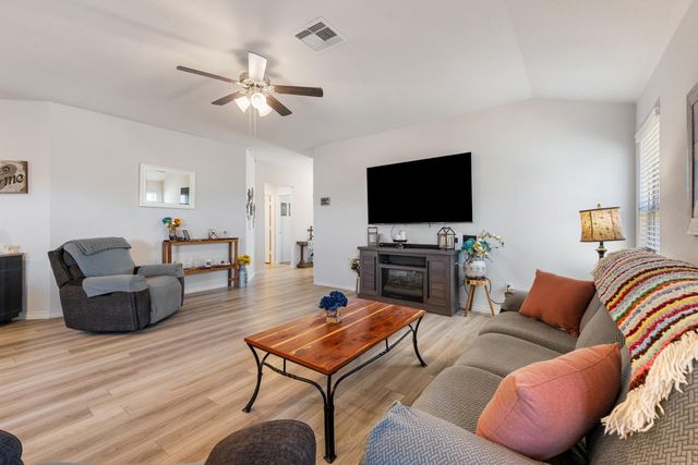 5222 Montague Loop, Bryan, TX 77807