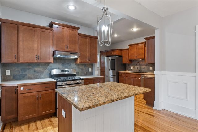 715 3 Mile Road, Grand Rapids, MI 49505