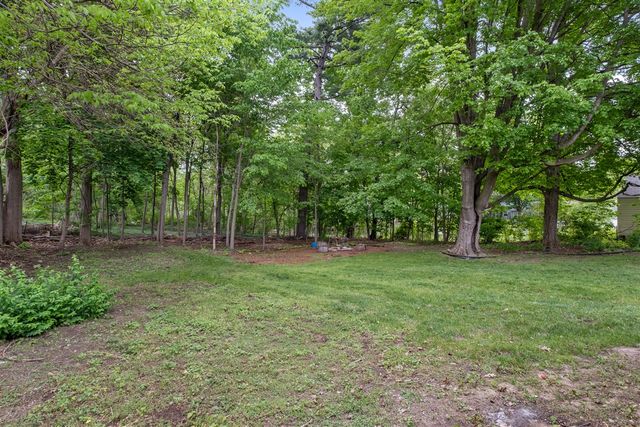 715 3 Mile Road, Grand Rapids, MI 49505