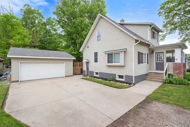715 3 Mile Road, Grand Rapids, MI 49505
