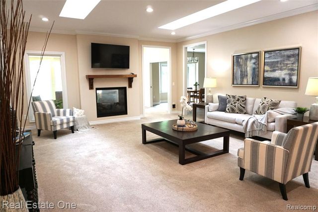 1755 Gray Twig Lane, Milford, MI 48381