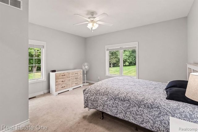 1755 Gray Twig Lane, Milford, MI 48381