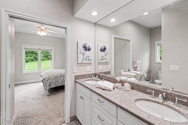 1755 Gray Twig Lane, Milford, MI 48381