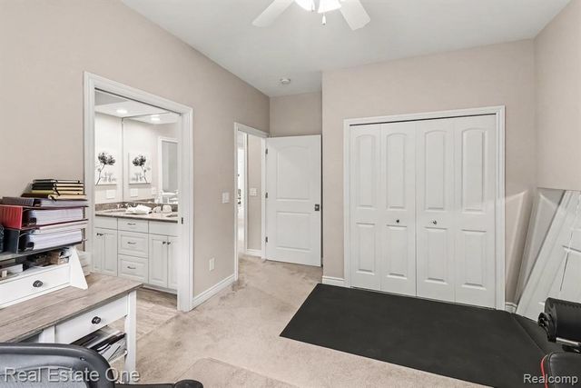 1755 Gray Twig Lane, Milford, MI 48381