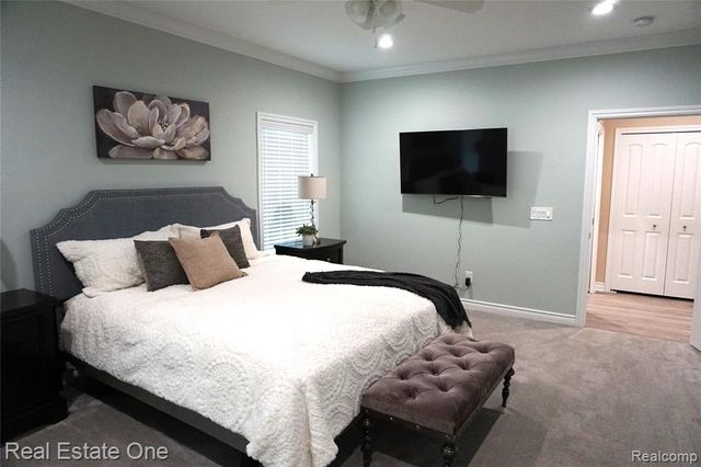 1755 Gray Twig Lane, Milford, MI 48381