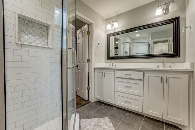 6711 Kingsbury Drive, Dallas, TX 75231