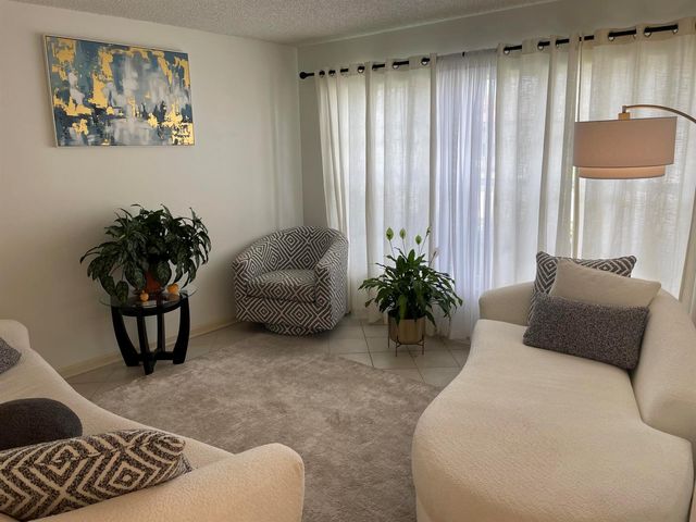 8229 White Rock Circle, Boynton Beach, FL 33436