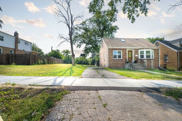636 Emerald Avenue, Chicago Heights, IL 60411