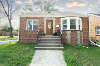 636 Emerald Avenue, Chicago Heights, IL 60411