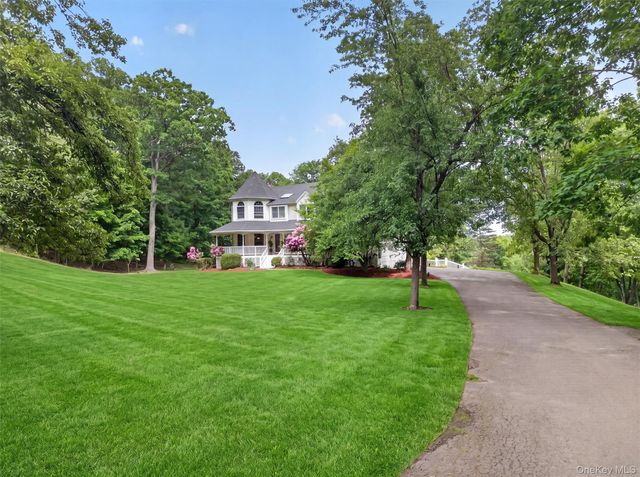 86 Long Vista Lane, Chester, NY 10918