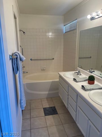 7182 Paradise Bay Drive, Las Vegas, NV 89119