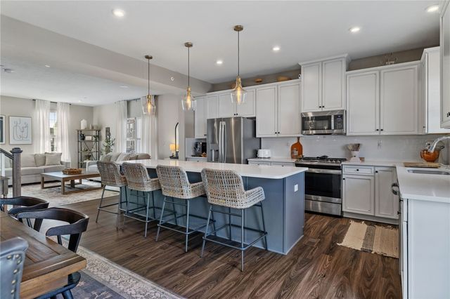 226 Amon St, Cranberry Twp, PA 16066