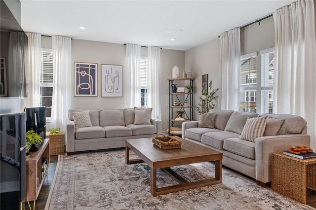 226 Amon St, Cranberry Twp, PA 16066