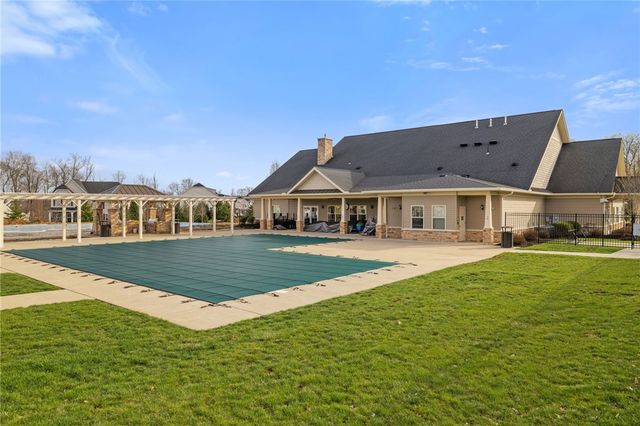 226 Amon St, Cranberry Twp, PA 16066