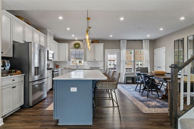 226 Amon St, Cranberry Twp, PA 16066