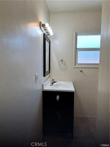264 W Grandview, Azusa, CA 91702
