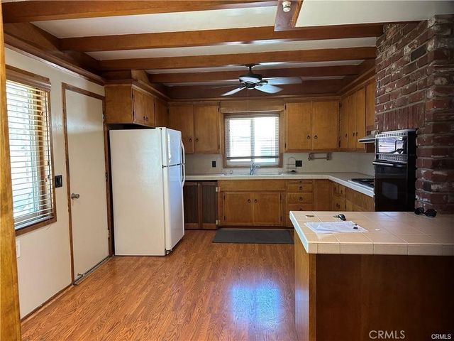 264 W Grandview, Azusa, CA 91702