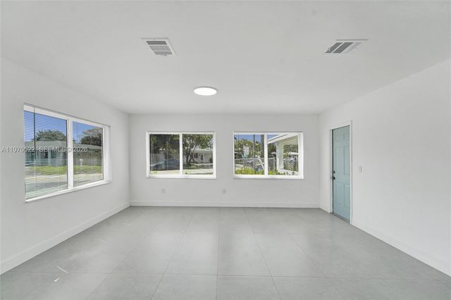 4701 N Andrews Ave, Oakland Park, FL 33309