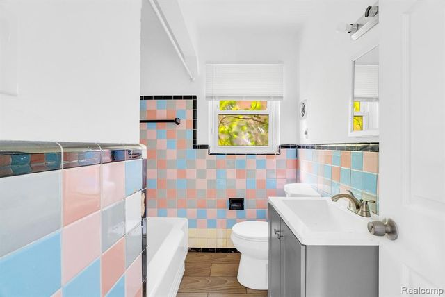 19723 Carrie Street, Detroit, MI 48234