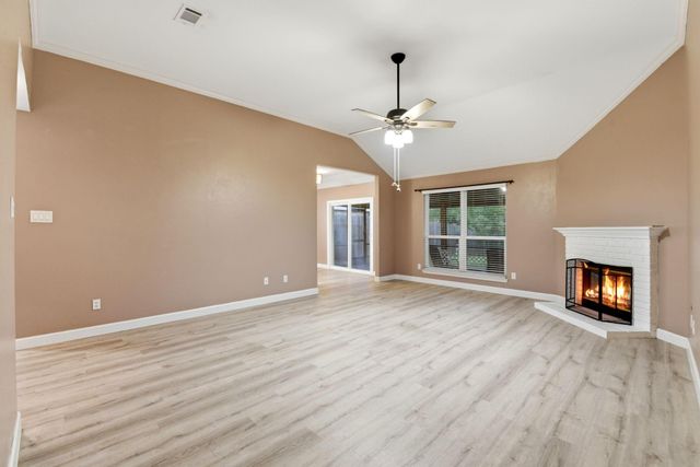 2622 S Peach Hollow Circle, Pearland, TX 77584
