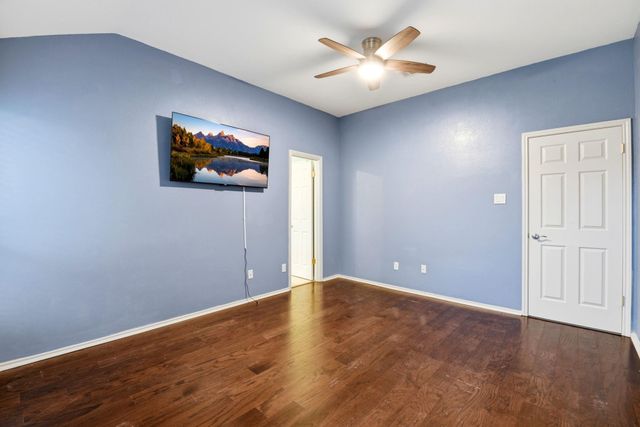 2622 S Peach Hollow Circle, Pearland, TX 77584