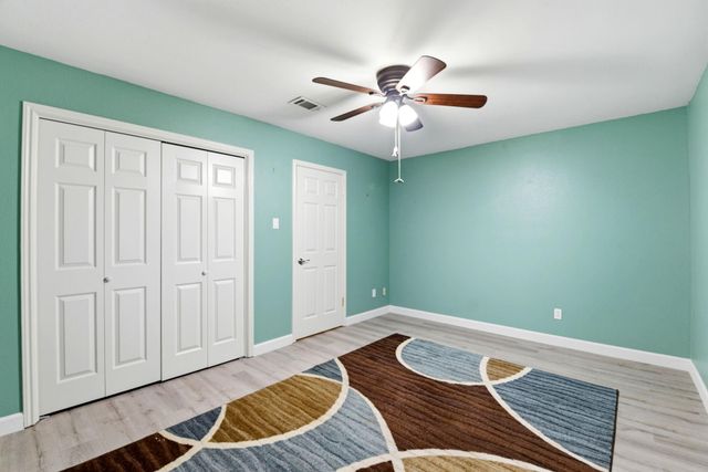 2622 S Peach Hollow Circle, Pearland, TX 77584