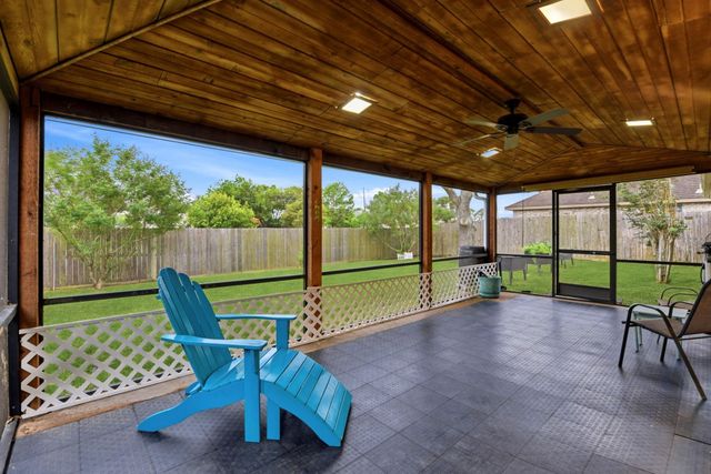 2622 S Peach Hollow Circle, Pearland, TX 77584