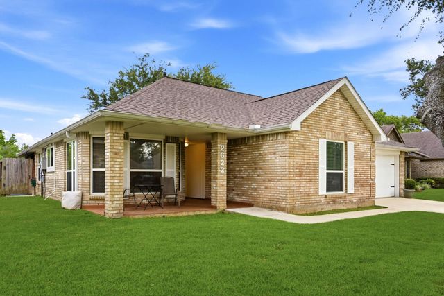 2622 S Peach Hollow Circle, Pearland, TX 77584
