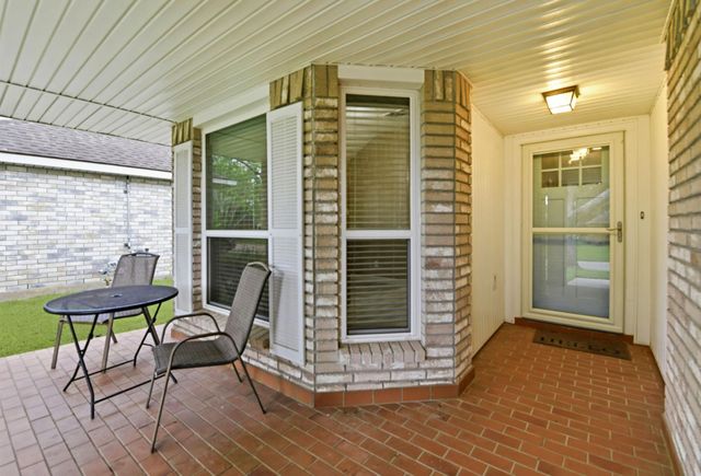 2622 S Peach Hollow Circle, Pearland, TX 77584