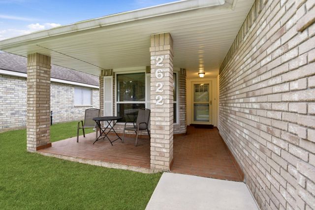 2622 S Peach Hollow Circle, Pearland, TX 77584