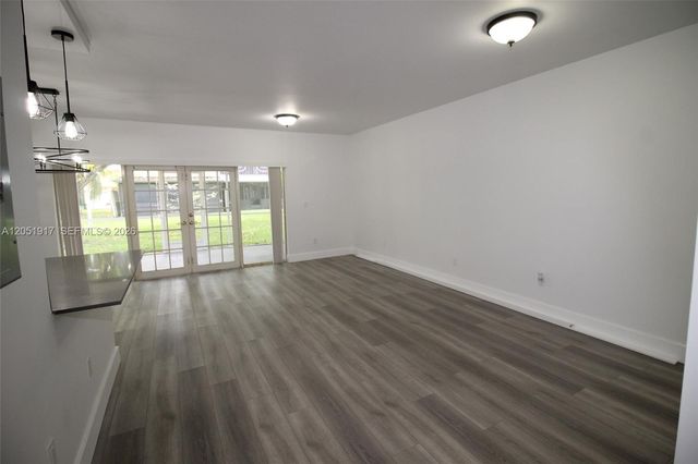8340 SW 154th Ave 60, Miami, FL 33193