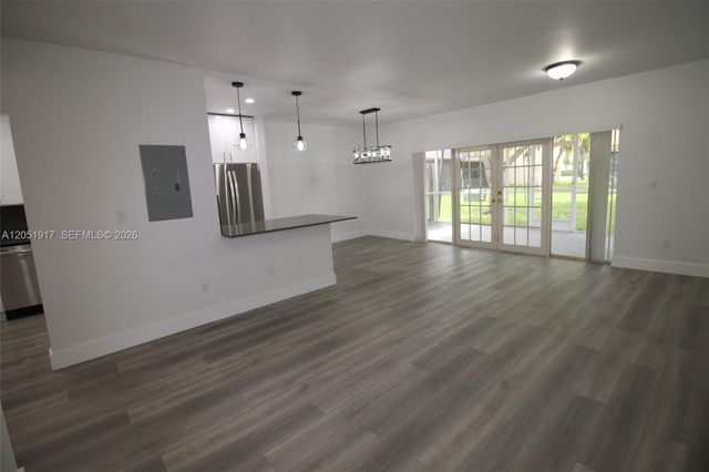 8340 SW 154th Ave 60, Miami, FL 33193