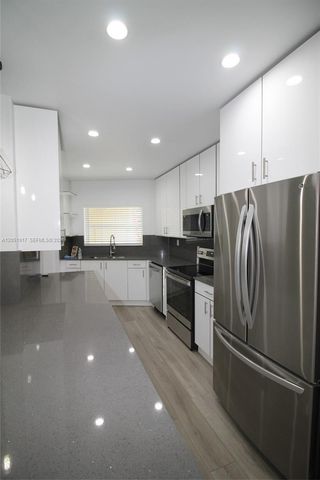 8340 SW 154th Ave 60, Miami, FL 33193