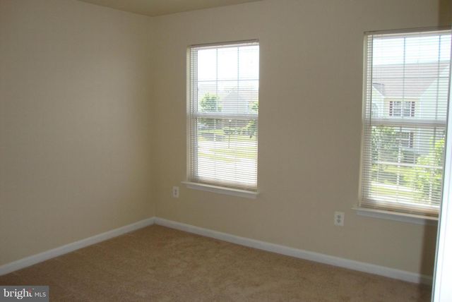 8 FOGGY FIELD LN, Fredericksburg, VA 22406