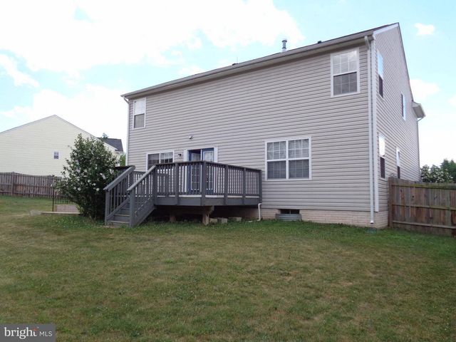 8 FOGGY FIELD LN, Fredericksburg, VA 22406