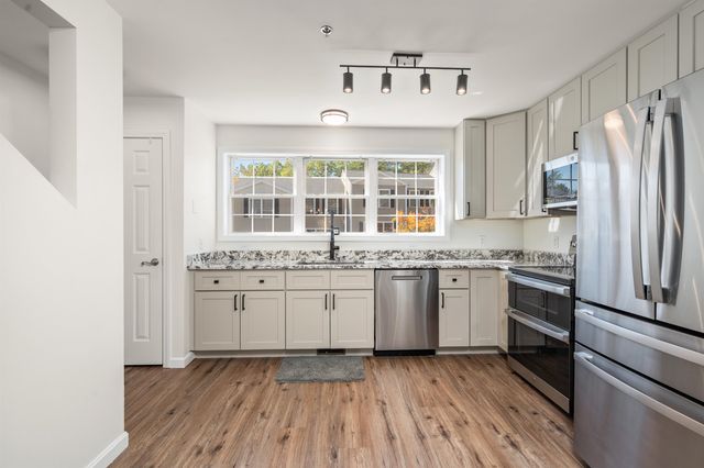 19 Dillon Way Unit 4, Laconia, NH 03246