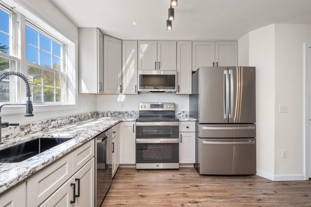 19 Dillon Way Unit 4, Laconia, NH 03246