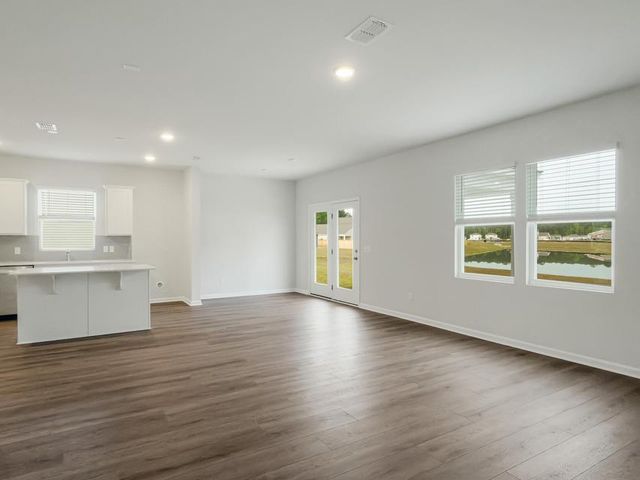 725 Meadowbrook Lane, Summerville, SC 29486