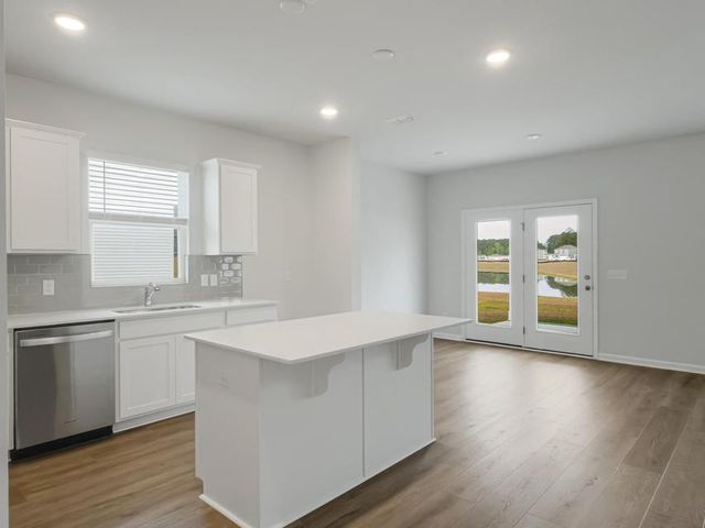 725 Meadowbrook Lane, Summerville, SC 29486