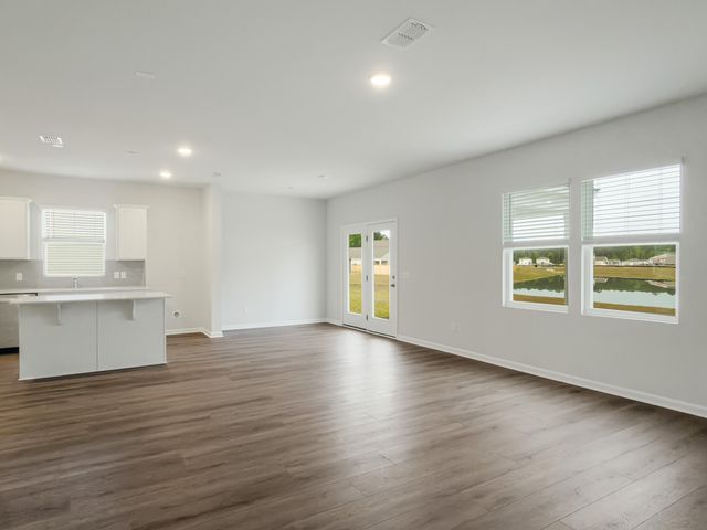 725 Meadowbrook Lane, Summerville, SC 29486