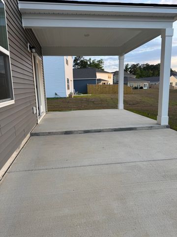 725 Meadowbrook Lane, Summerville, SC 29486