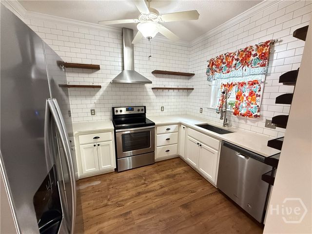 122 Vining Way, Richmond Hill, GA 31324