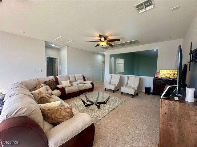 4132 Falcons Flight Avenue, North Las Vegas, NV 89084