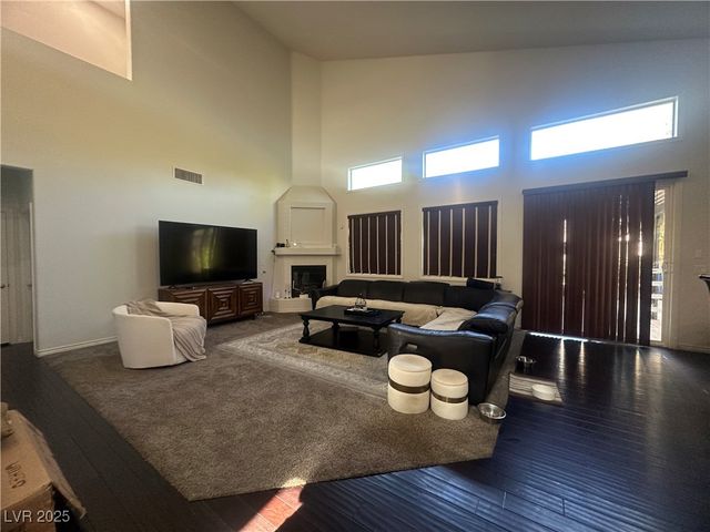 4132 Falcons Flight Avenue, North Las Vegas, NV 89084