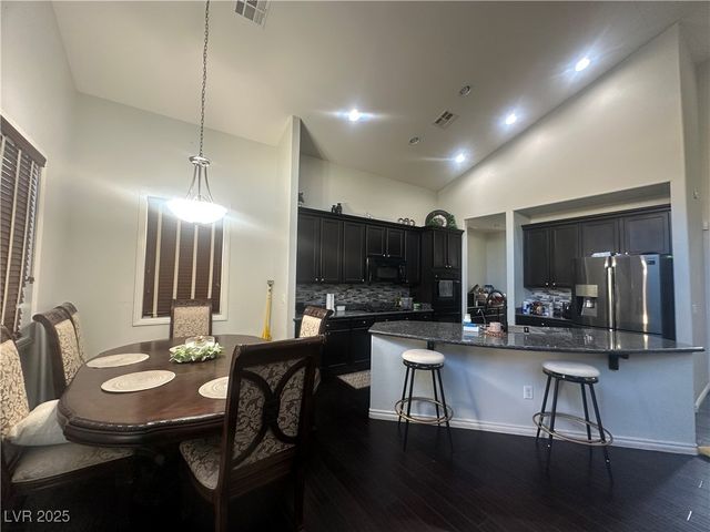 4132 Falcons Flight Avenue, North Las Vegas, NV 89084
