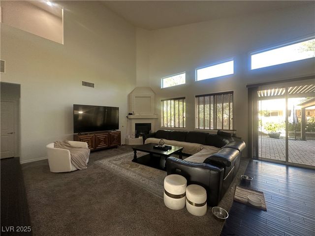 4132 Falcons Flight Avenue, North Las Vegas, NV 89084