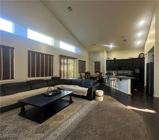 4132 Falcons Flight Avenue, North Las Vegas, NV 89084