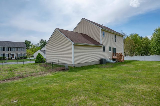 23 Normandy Way, Nashua, NH 03063