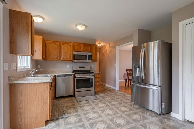 23 Normandy Way, Nashua, NH 03063
