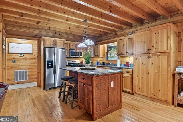 316 Pigeon Creek Road, Blue Ridge, GA 30513